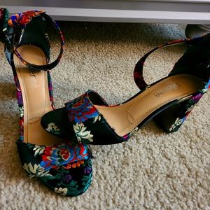 Flower Mini Heels 🌸🌷